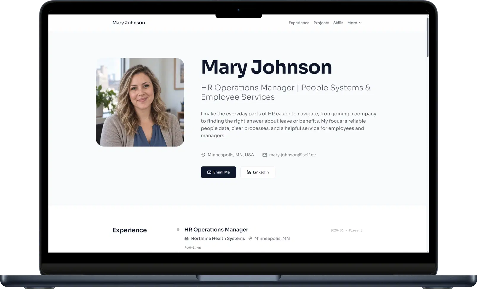 Web profesional de Self con Minimalistic: experiencia, proyectos y enlaces de contacto.